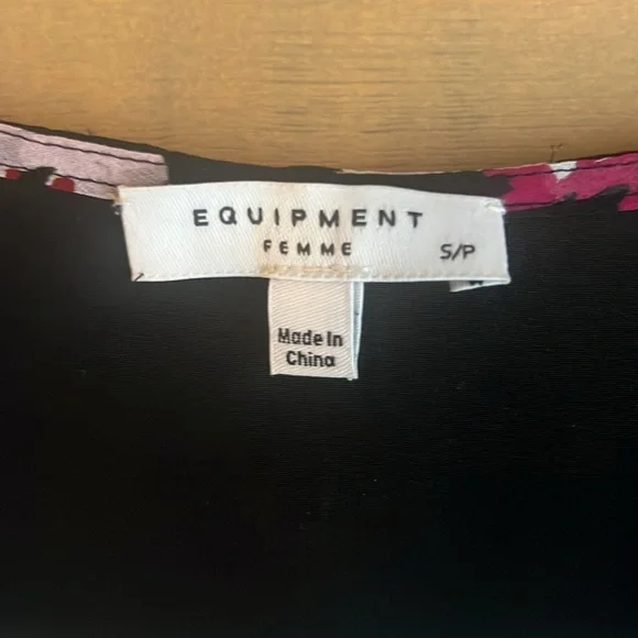 Equipment Natasha Floral Silk Shift Dress in size Small - Picture 8 of 11